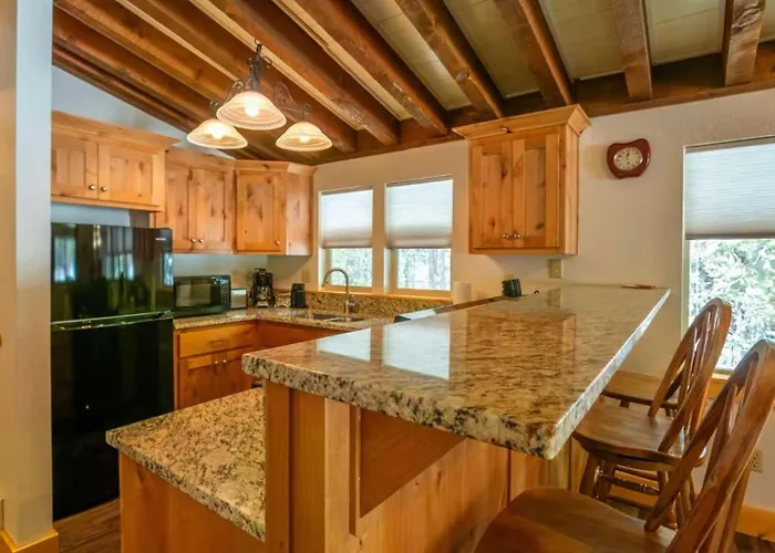 Timbers At Island Park Village Resort 2Br Condo